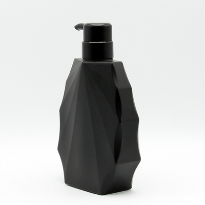 Черный пустой насос лосьона разливает облегченную бутылку по бутылкам насоса распределителя 400ml сливк стороны